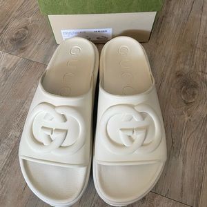 Gucci platform soft rubber slides white